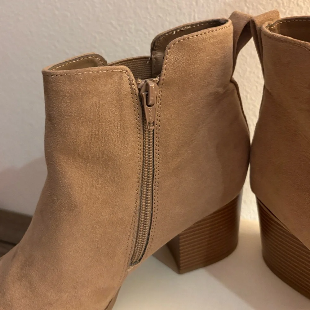 NIB [Style & Co.] Aloraa Square Toe Side Zip Ankle Suede Ankle Boots Women’s 9.5 - Picture 9 of 11